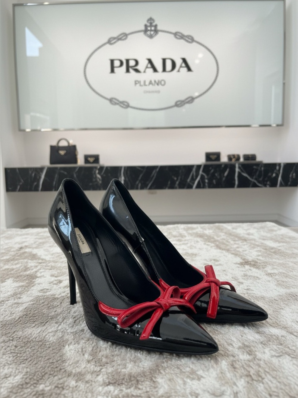 PRADA Black/Red Patent Leather Pointed Toe Bow Pumps Size 40/9-9.5